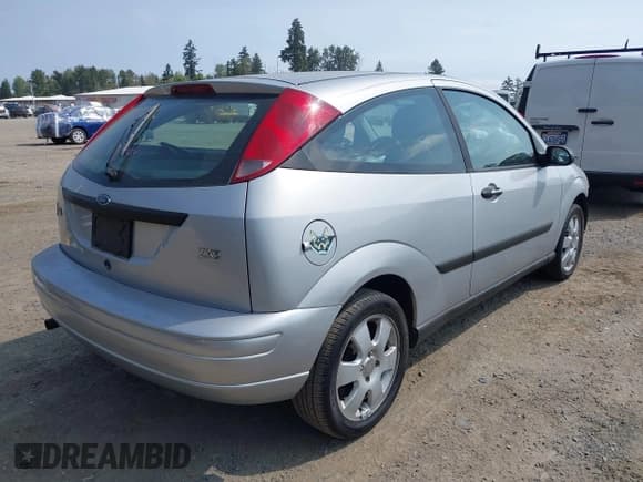 ✅ 2002 Ford Focus ZX3 • VIN: 3FAFP31312R175897 • Лот: 42854981. Опубликован ранее на IAAI с пробегом 63 601 миль. Бесплатный доступ к архиву аукционных продаж из США и подробный отчёт об истории автомобиля на DreamBid. Изображение 4.