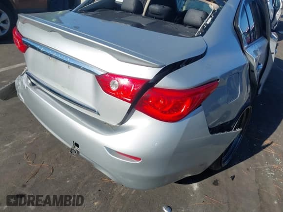 ✅ 2017 Infiniti Q50 Premium • VIN: JN1EV7APXHM736320 • Лот: 43371174. Опубликован ранее на IAAI с пробегом 138 875 миль. Бесплатный доступ к архиву аукционных продаж из США и подробный отчёт об истории автомобиля на DreamBid. Изображение 18.