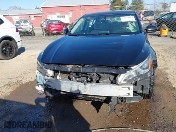 ✅ 2019 Nissan Altima S • VIN: 1N4BL4BV4KC111660 • Lot: 43579164. Listed on IAAI with 155,876 mi. Free auction sales archive from the USA and detailed vehicle history report at DreamBid. Image 12.