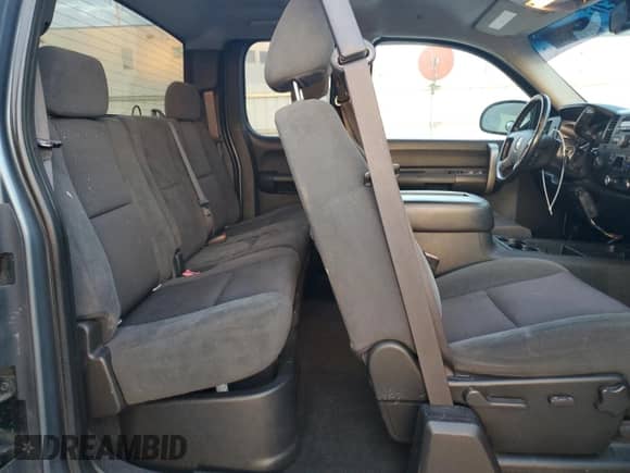 2008 Chevrolet Silverado 1500 2LT z VIN 2GCEK19J981258860, wystawiony jako Copart lot #80179055 z przebiegiem 191 835 mil mil oraz Szkoda całkowita • Salvage title. Historia ofert i sprzedaży dostępna na DreamBid. Obrazek 10.