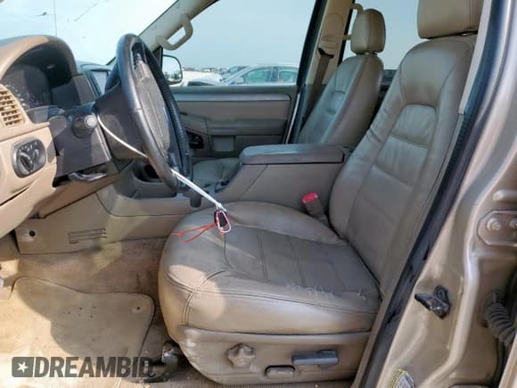 ✅ 2004 Ford Explorer XLT • VIN: 1FMZU63K84ZB20914 • Лот: 71588325. Опубликован ранее на Copart с пробегом 224 685 миль. Бесплатный доступ к архиву аукционных продаж из США и подробный отчёт об истории автомобиля на DreamBid. Изображение 7.