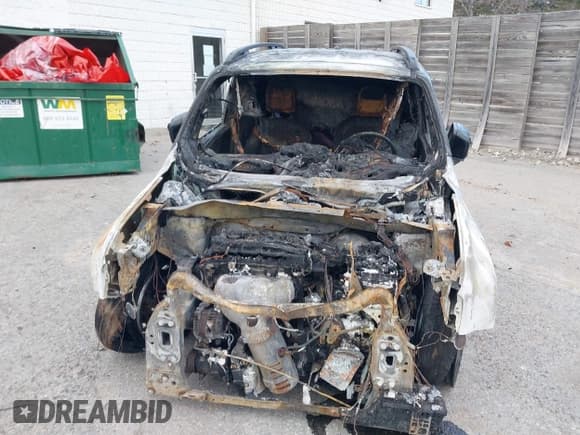 ✅ 2018 Jeep Renegade Latitude • VIN: ZACCJBBB5JPG73222 • Lot: 43252712. Wystawiony na IAAI z przebiegiem Nie podano. Bezpłatny archiwum sprzedaży aukcyjnych z USA i szczegółowy raport historii pojazdu na DreamBid. Zdjęcie 6.