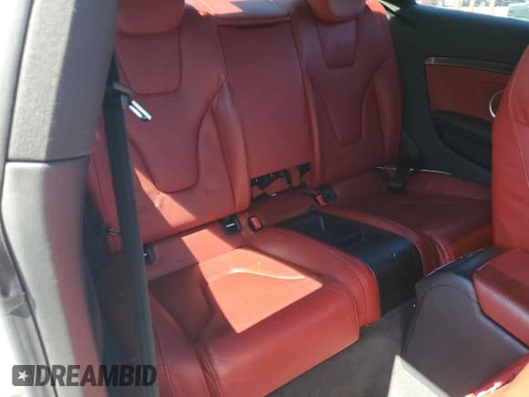 ✅ 2009 Audi S5 • VIN: WAURV78T39A020411 • Lot: 71873785. Wystawiony na Copart z przebiegiem 134 442 mil. Bezpłatny archiwum sprzedaży aukcyjnych z USA i szczegółowy raport historii pojazdu na DreamBid. Zdjęcie 10.