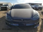 ✅ 2022 Tesla Model S • VIN: 5YJSA1E57NF491370 • Лот: 89822765. Опубликован ранее на Copart с пробегом 20 991 миль. Бесплатный доступ к архиву аукционных продаж из США и подробный отчёт об истории автомобиля на DreamBid. Изображение 5.