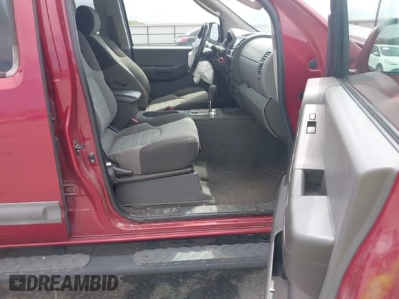 ✅ 2006 Nissan Xterra SE • VIN: 5N1AN08W96C531232 • Lot: 42552284. Wystawiony na IAAI z przebiegiem 192 287 mil. Bezpłatny archiwum sprzedaży aukcyjnych z USA i szczegółowy raport historii pojazdu na DreamBid. Zdjęcie 5.