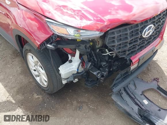 ✅ 2022 Hyundai Venue SE • VIN: KMHRB8A31NU177046 • Lot: 41909773. Listed on IAAI with 30,719 mi. Free auction sales archive from the USA and detailed vehicle history report at DreamBid. Image 6.