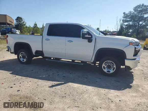 ✅ 2021 Chevrolet Silverado 1500 • VIN: 1GC4WPE70MF115201 • Лот: 43813045. Опубликован ранее на Copart с пробегом 83 971 миль. Бесплатный доступ к архиву аукционных продаж из США и подробный отчёт об истории автомобиля на DreamBid. Изображение 4.