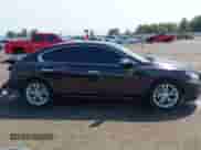 2012 Nissan Maxima S z VIN 1N4AA5AP2CC864308, wystawiony jako IAAI lot #43089617 z przebiegiem 227 515 mil mil oraz . Historia ofert i sprzedaży dostępna na DreamBid. Obrazek 13.