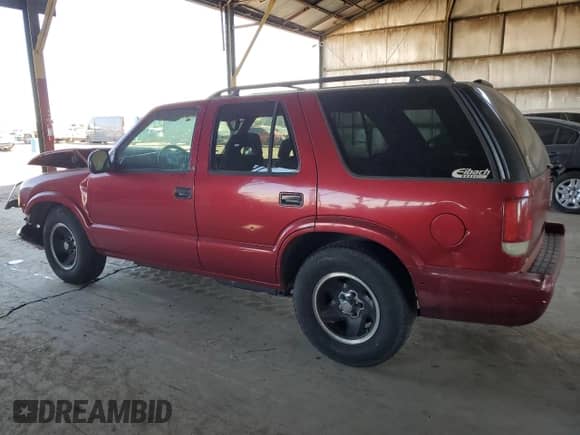 1995 Chevrolet Blazer z VIN 1GNCS13W8S2238495, wystawiony jako Copart lot #74829034 z przebiegiem 199 884 mil mil oraz Szkoda całkowita • Salvage title. Historia ofert i sprzedaży dostępna na DreamBid. Obrazek 2.