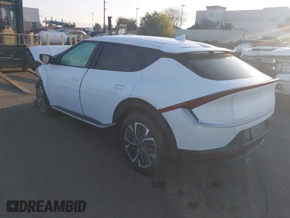 ✅ 2024 Kia EV6 Wind • VIN: KNDC34LA9R5224643 • Lot: 41646847. Listed on IAAI with Not provided. Free auction sales archive from the USA and detailed vehicle history report at DreamBid. Image 3.