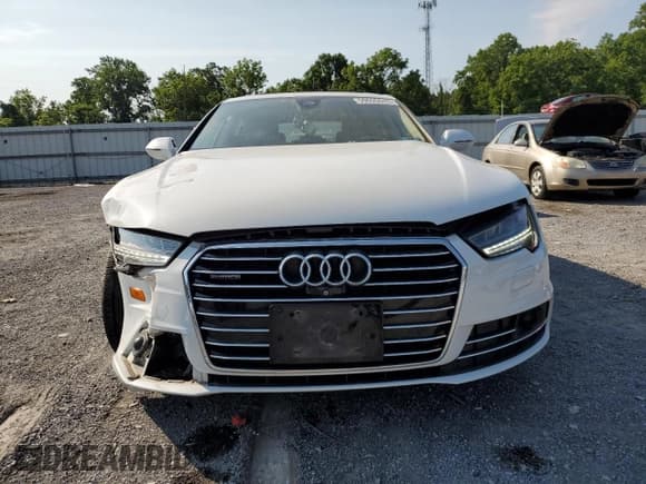 ✅ 2018 Audi A7 Prestige • VIN: WAU23AFC5JN030748 • Lot: 59690643. Wystawiony na Copart z przebiegiem 84 053 mil. Bezpłatny archiwum sprzedaży aukcyjnych z USA i szczegółowy raport historii pojazdu na DreamBid. Zdjęcie 5.