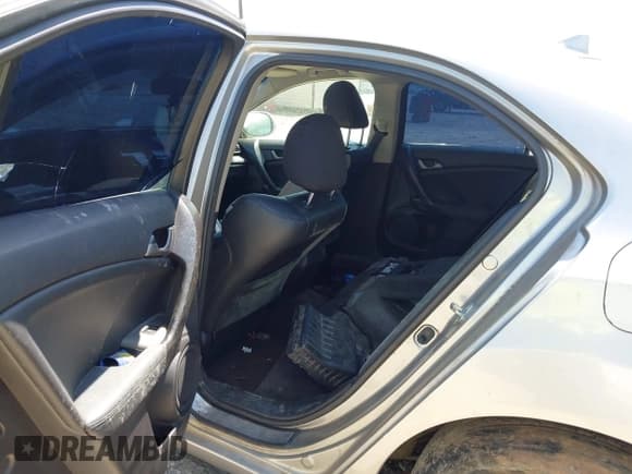 ✅ 2010 Acura TSX • VIN: JH4CU2F60AC014181 • Lot: 43081540. Listed on IAAI with Not provided. Free auction sales archive from the USA and detailed vehicle history report at DreamBid. Image 8.