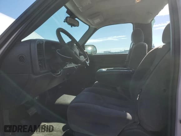 ✅ 2006 GMC Sierra 1500 Work Truck • VIN: 1GTEC14X36Z233997 • Lot: 85592785. Listed on Copart with 140,007 mi. Free auction sales archive from the USA and detailed vehicle history report at DreamBid. Image 7.