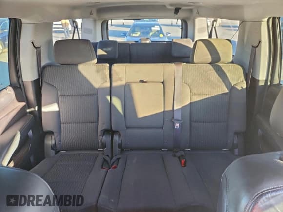 ✅ 2019 Chevrolet Suburban LS • VIN: 1GNSKGKC1KR235032 • Lot: 94445405. Listed on Copart with 271,956 mi. Free auction sales archive from the USA and detailed vehicle history report at DreamBid. Image 10.