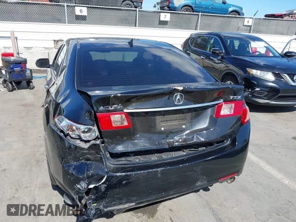 ✅ 2014 Acura TSX • VIN: JH4CU2F44EC002359 • Lot: 42266364. Listed on IAAI with 105,242 mi. Free auction sales archive from the USA and detailed vehicle history report at DreamBid. Image 6.