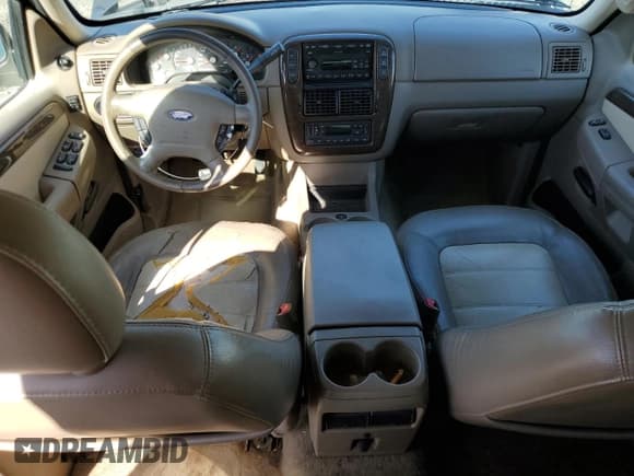 ✅ 2005 Ford Explorer Eddie Bauer • VIN: 1FMDU74W25UA15138 • Lot: 85761105. Listed on Copart with 339,284 mi. Free auction sales archive from the USA and detailed vehicle history report at DreamBid. Image 8.