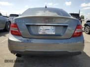 ✅ 2013 Mercedes-Benz C 250 Sport • VIN: WDDGF4HB5DR258385 • Lot: 51808895. Wystawiony na Copart z przebiegiem 139 208 mil. Bezpłatny archiwum sprzedaży aukcyjnych z USA i szczegółowy raport historii pojazdu na DreamBid. Zdjęcie 6.