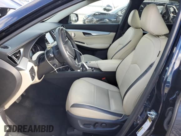 ✅ 2021 Infiniti QX50 Essential • VIN: 3PCAJ5CB7MF115584 • Lot: 69406745. Wystawiony na Copart z przebiegiem 25 186 mil. Bezpłatny archiwum sprzedaży aukcyjnych z USA i szczegółowy raport historii pojazdu na DreamBid. Zdjęcie 7.