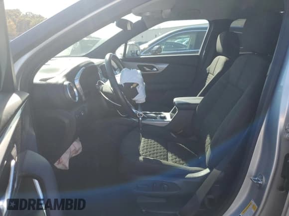 ✅ 2020 Chevrolet Blazer LT • VIN: 3GNKBCR47LS653004 • Lot: 78723104. Listed on Copart with 32,011 mi. Free auction sales archive from the USA and detailed vehicle history report at DreamBid. Image 7.