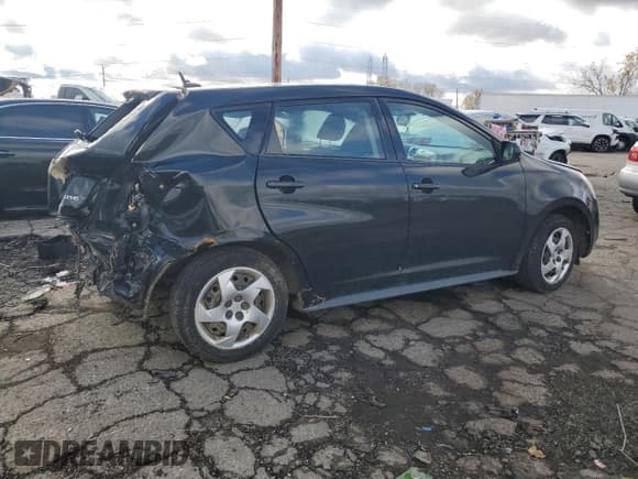✅ 2010 Pontiac Vibe 1SA • VIN: 5Y2SP6E83AZ417549 • Lot: 82648525. Wystawiony na Copart z przebiegiem 161 826 mil. Bezpłatny archiwum sprzedaży aukcyjnych z USA i szczegółowy raport historii pojazdu na DreamBid. Zdjęcie 3.