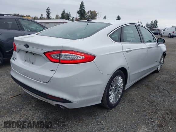 ✅ 2016 Ford Fusion SE Luxury • VIN: 3FA6P0PU9GR233387 • Lot: 43551831. Wystawiony na IAAI z przebiegiem 62 039 mil. Bezpłatny archiwum sprzedaży aukcyjnych z USA i szczegółowy raport historii pojazdu na DreamBid. Zdjęcie 4.