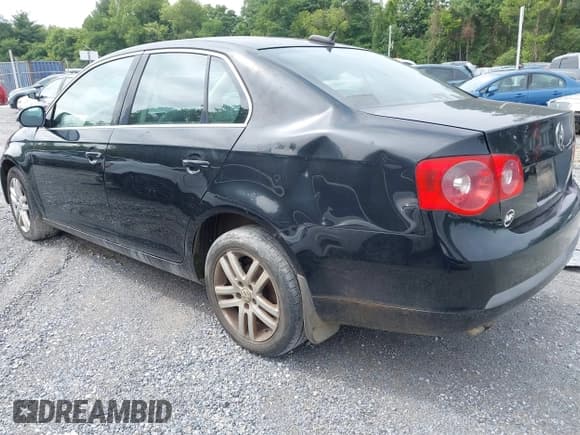 ✅ 2006 Volkswagen Jetta 1.9L TDI • VIN: 3VWST71K96M816734 • Lot: 42817398. Listed on IAAI with 260,606 mi. Free auction sales archive from the USA and detailed vehicle history report at DreamBid. Image 3.