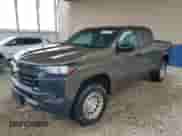 2023 Chevrolet Colorado 2WD Work Truck z VIN 1GCGSBEC4P1175458, wystawiony jako Copart lot #70805835 z przebiegiem 193 mil mil oraz Czysty tytuł • Clean title. Historia ofert i sprzedaży dostępna na DreamBid. Obrazek 1.