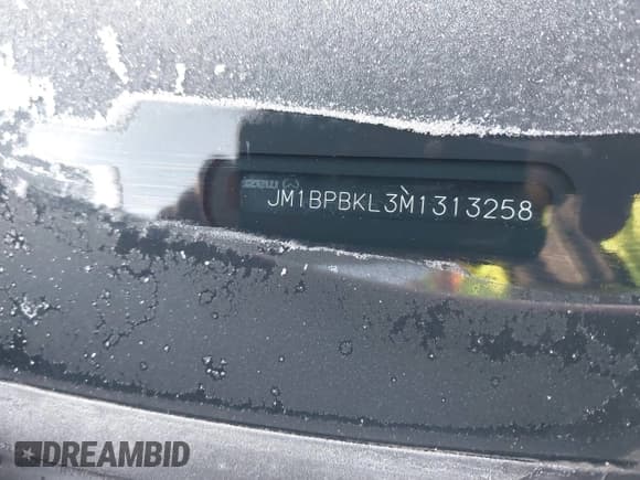 ✅ 2021 Mazda 3 Select • VIN: JM1BPBKL3M1313258 • Lot: 43732790. Listed on IAAI with 34,659 mi. Free auction sales archive from the USA and detailed vehicle history report at DreamBid. Image 17.