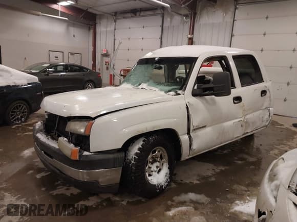 ✅ 2006 Chevrolet Silverado 1500 • VIN: 1GBHC23246F128626 • Лот: 41574542. Опубликован ранее на IAAI с пробегом Не указан. Бесплатный доступ к архиву аукционных продаж из США и подробный отчёт об истории автомобиля на DreamBid. Изображение 17.
