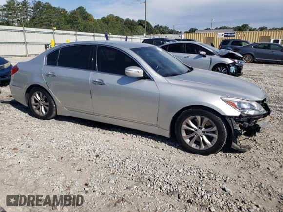 2013 Hyundai Genesis 3.8L z VIN KMHGC4DD4DU233206, wystawiony jako Copart lot #71347874 z przebiegiem 59 238 mil mil oraz Szkoda całkowita • Salvage title. Historia ofert i sprzedaży dostępna na DreamBid. Obrazek 4.