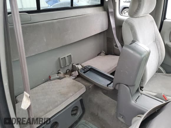 ✅ 2001 Toyota Tacoma PreRunner • VIN: 5TESM92N81Z851054 • Lot: 70685815. Wystawiony na Copart z przebiegiem 219 857 mil. Bezpłatny archiwum sprzedaży aukcyjnych z USA i szczegółowy raport historii pojazdu na DreamBid. Zdjęcie 10.