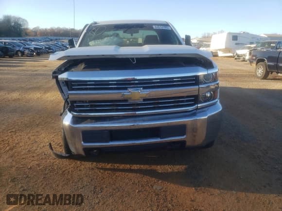 ✅ 2017 Chevrolet Silverado 2500HD • VIN: 1GB2KUEG9HZ385196 • Лот: 84614785. Опубликован ранее на Copart с пробегом 179 781 миль. Бесплатный доступ к архиву аукционных продаж из США и подробный отчёт об истории автомобиля на DreamBid. Изображение 5.