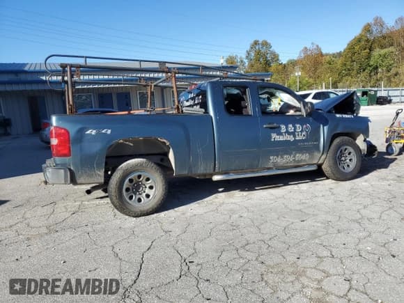 ✅ 2011 Chevrolet Silverado 1500 LS • VIN: 1GCRKREA0BZ121102 • Лот: 87221535. Опубликован ранее на Copart с пробегом Не указан. Бесплатный доступ к архиву аукционных продаж из США и подробный отчёт об истории автомобиля на DreamBid. Изображение 3.
