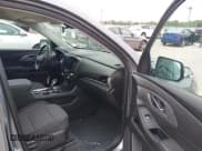 ✅ 2021 Chevrolet Traverse LT Cloth • VIN: 1GNERGKWXMJ101835 • Lot: 43141562. Listed on IAAI with 94,711 mi. Free auction sales archive from the USA and detailed vehicle history report at DreamBid. Image 5.