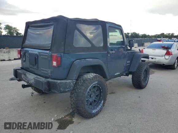 ✅ 2008 Jeep Wrangler X • VIN: 1J4FA24158L617100 • Lot: 84772785. Wystawiony na Copart z przebiegiem 124 114 mil. Bezpłatny archiwum sprzedaży aukcyjnych z USA i szczegółowy raport historii pojazdu na DreamBid. Zdjęcie 3.