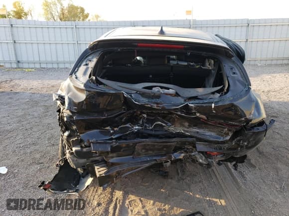 ✅ 2024 Alfa Romeo Tonale Ti • VIN: ZASPATCW7R3048009 • Lot: 75411104. Wystawiony na Copart z przebiegiem Nie podano. Bezpłatny archiwum sprzedaży aukcyjnych z USA i szczegółowy raport historii pojazdu na DreamBid. Zdjęcie 6.