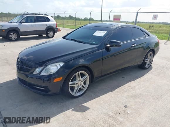 ✅ 2013 Mercedes-Benz E 350 • VIN: WDDKJ5KB3DF193559 • Lot: 42543319. Listed on IAAI with 113,184 mi. Free auction sales archive from the USA and detailed vehicle history report at DreamBid. Image 17.