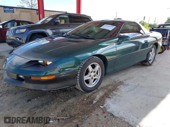 ✅ 1997 Chevrolet Camaro • VIN: 2G1FP22K7V2126712 • Лот: 43558260. Опубликован ранее на IAAI с пробегом 130 919 миль. Бесплатный доступ к архиву аукционных продаж из США и подробный отчёт об истории автомобиля на DreamBid. Изображение 2.
