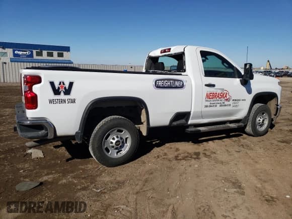 ✅ 2022 Chevrolet Silverado 2500HD Work Truck • VIN: 1GC0WLE78NF247468 • Лот: 46803825. Опубликован ранее на Copart с пробегом 77 248 миль. Бесплатный доступ к архиву аукционных продаж из США и подробный отчёт об истории автомобиля на DreamBid. Изображение 3.