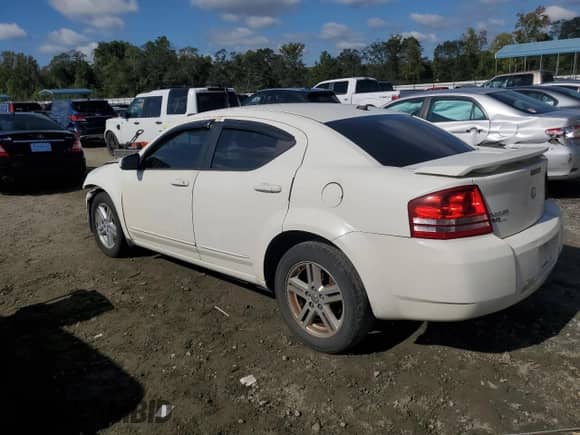 2010 Dodge Avenger R/T с VIN 1B3CC5FB9AN149281, выставлен на аукционе Copart как лот 72362664 с пробегом 148 535 миль миль и Списание • Salvage title. История ставок и продаж доступна на DreamBid. Изображение 2.