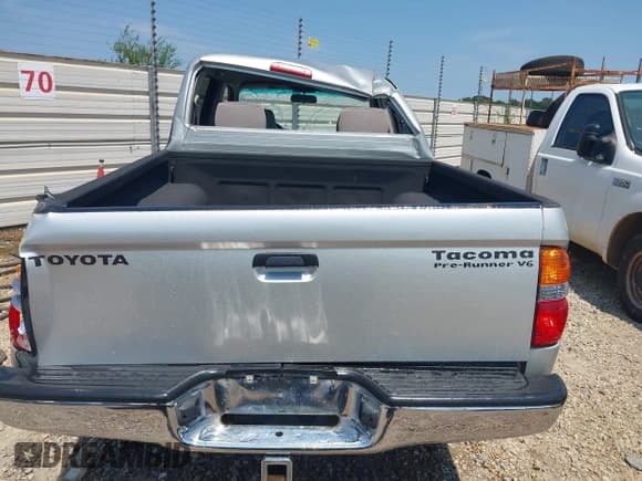 ✅ 2003 Toyota Tacoma PreRunner • VIN: 5TEGN92N63Z264048 • Lot: 43075502. Listed on IAAI with 182,082 mi. Free auction sales archive from the USA and detailed vehicle history report at DreamBid. Image 16.