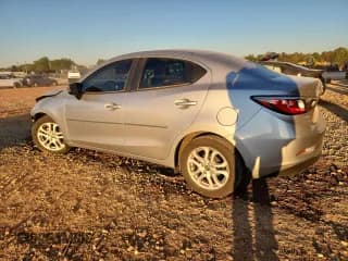 ✅ 2017 Toyota Yaris • VIN: 3MYDLBYV9HY185379 • Lot: 86546785. Listed on Copart with 51,130 mi. Free auction sales archive from the USA and detailed vehicle history report at DreamBid. Image 2.