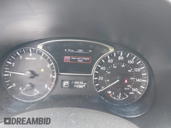 ✅ 2014 Nissan Pathfinder SV • VIN: 5N1AR2MM3EC712717 • Lot: 41698690. Listed on IAAI with 119,936 mi. Free auction sales archive from the USA and detailed vehicle history report at DreamBid. Image 7.