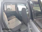 ✅ 1995 Ford Explorer Eddie Bauer • VIN: 1FMDU32X8SUA90054 • Lot: 42858544. Wystawiony na IAAI z przebiegiem 248 763 mil. Bezpłatny archiwum sprzedaży aukcyjnych z USA i szczegółowy raport historii pojazdu na DreamBid. Zdjęcie 8.