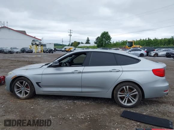 ✅ 2014 BMW 3 Series 328i Gran Turismo xDrive • VIN: WBA3X5C52ED558457 • Лот: 43039361. Опубликован ранее на IAAI с пробегом 144 828 миль. Бесплатный доступ к архиву аукционных продаж из США и подробный отчёт об истории автомобиля на DreamBid. Изображение 13.