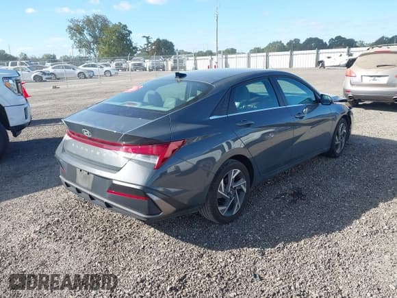 ✅ 2025 Hyundai Elantra SEL Convenience • VIN: KMHLS4DG0SU028975 • Lot: 43645484. Listed on IAAI with 13,552 mi. Free auction sales archive from the USA and detailed vehicle history report at DreamBid. Image 4.