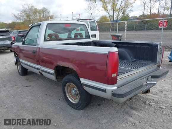 ✅ 1993 Chevrolet Silverado 1500 • VIN: 1GCDC14Z4PZ201963 • Lot: 43434376. Wystawiony na IAAI z przebiegiem 171 573 mil. Bezpłatny archiwum sprzedaży aukcyjnych z USA i szczegółowy raport historii pojazdu na DreamBid. Zdjęcie 3.