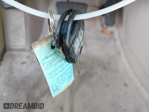 ✅ 2006 Lexus RX 330 • VIN: 2T2HA31U96C101809 • Лот: 43078592. Опубликован ранее на IAAI с пробегом 167 628 миль. Бесплатный доступ к архиву аукционных продаж из США и подробный отчёт об истории автомобиля на DreamBid. Изображение 11.