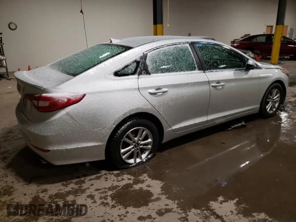 ✅ 2017 Hyundai Sonata SE • VIN: 5NPE24AF4HH477250 • Lot: 72832882. Listed on Copart with 79,480 mi. Free auction sales archive from the USA and detailed vehicle history report at DreamBid. Image 3.