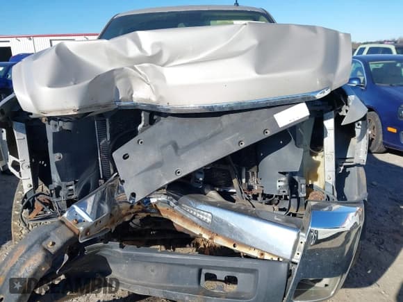 ✅ 2009 Chevrolet Silverado 2500HD LT • VIN: 1GCHK59K69E109707 • Lot: 41467266. Listed on IAAI with 375,235 mi. Free auction sales archive from the USA and detailed vehicle history report at DreamBid. Image 12.